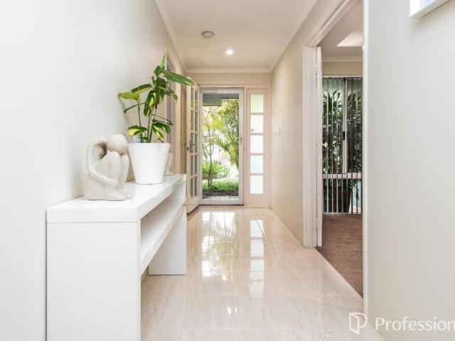 House for sale in Wattle Grove, City Of Kalamunda