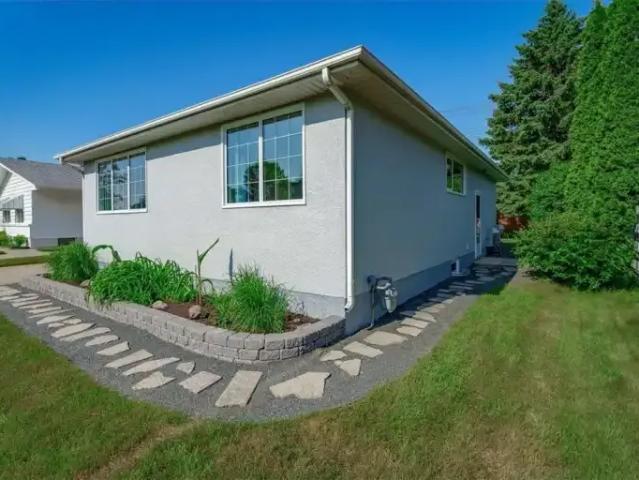 House for rent in East St. Paul, Manitoba