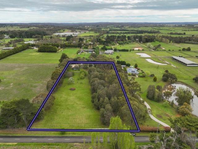 House for sale in Woodend, Victoria