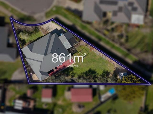 House for sale in Woodend, Victoria