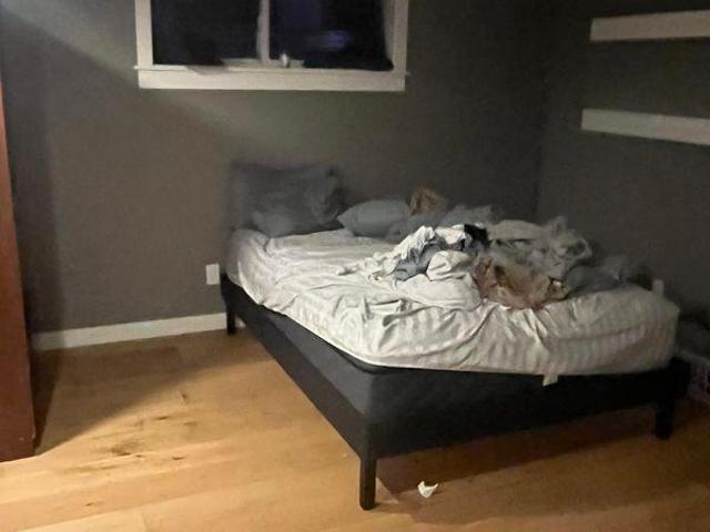 Room for rent in Airdrie, Alberta