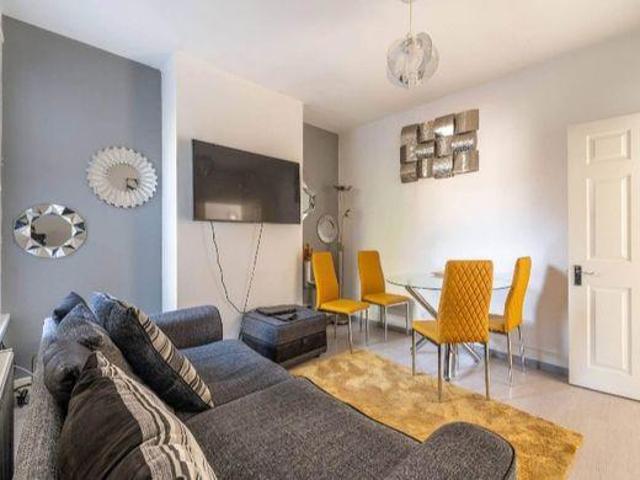Room for rent in Manor Park, Greater London