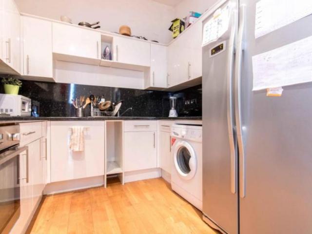 Room for rent in Limehouse, Greater London