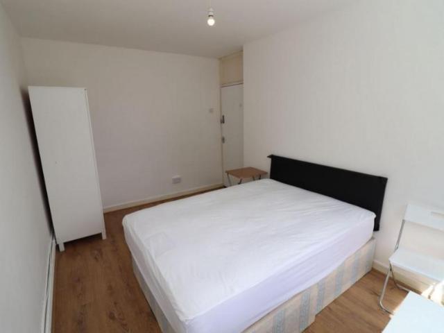 Room for rent in Haggerston, Greater London