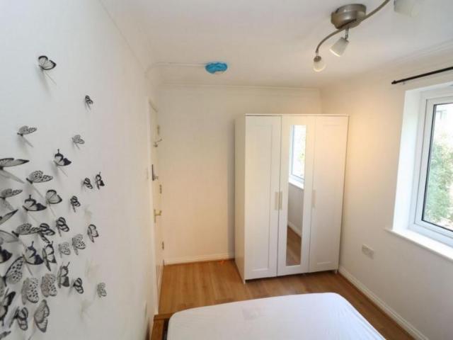 Room for rent in Aberfeldy Village, Blackwall
