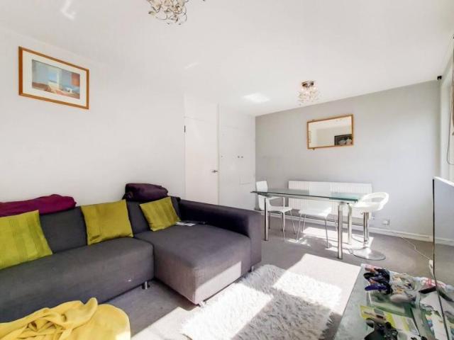 Room for rent in Old Kent Road, Greater London