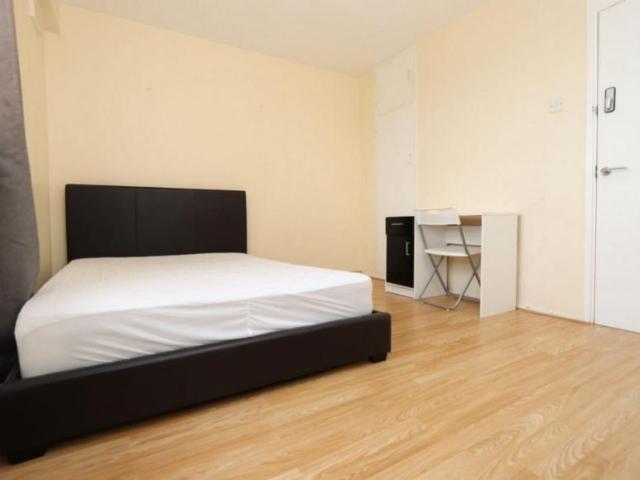 Room for rent in Upton Park, Greater London