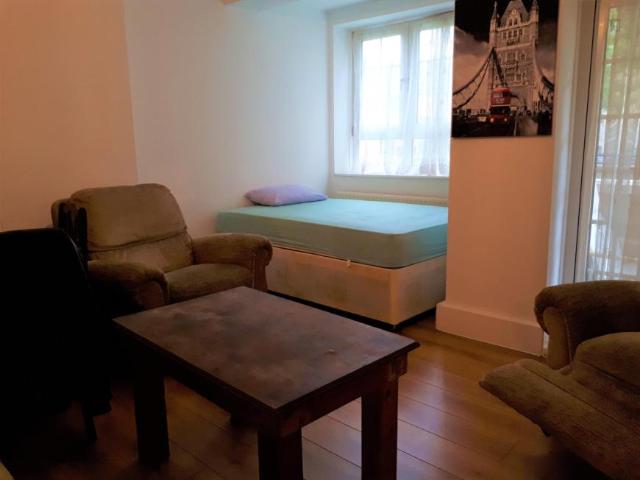 Room for rent in St. George in the East, Wapping