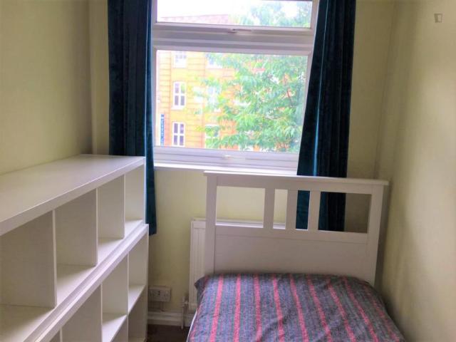 Room for rent in Hoxton, Greater London