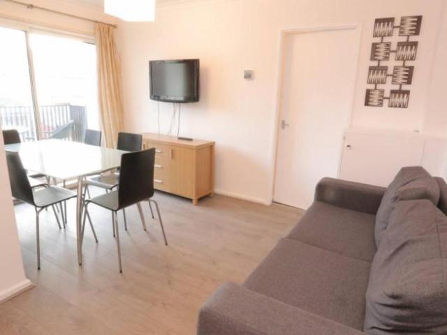 Room for rent in Stepney, Greater London