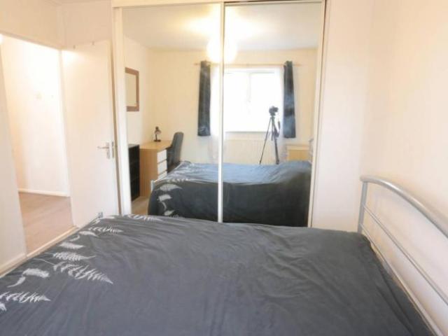 Room for rent in Stepney, Greater London