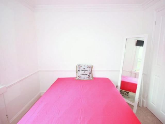 Room for rent in Battersea, Greater London