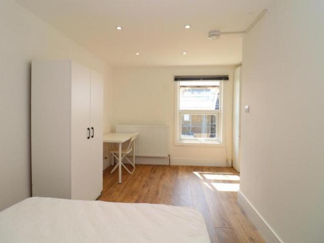 Room for rent in London Borough of Ealing, Hanwell