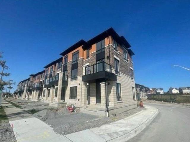 Room for rent in Brooklin, Whitby