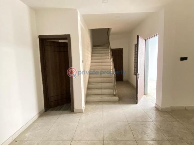 House for rent in Eti Osa, Lagos