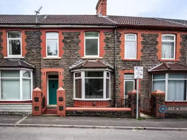 House for rent in Pontypridd, Wales