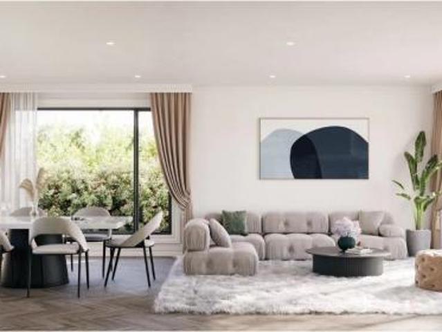 Townhouse for sale in Blackburn South, Melbourne