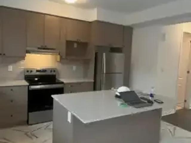 Townhouse for rent in Caledon, Ontario