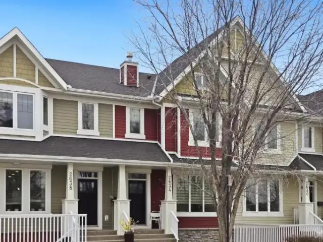 Townhouse for rent in Northwest, Alberta
