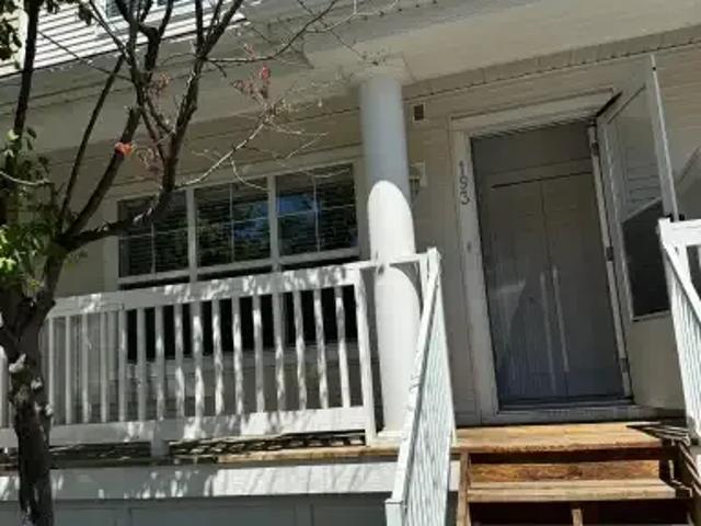Townhouse for rent in Northwest, Alberta
