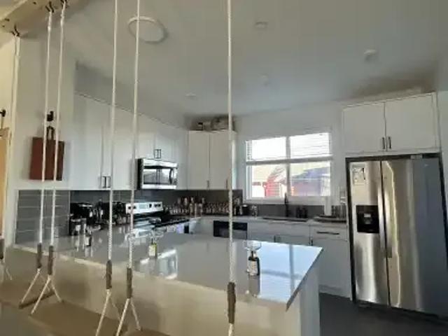 Townhouse for rent in Northwest, Alberta
