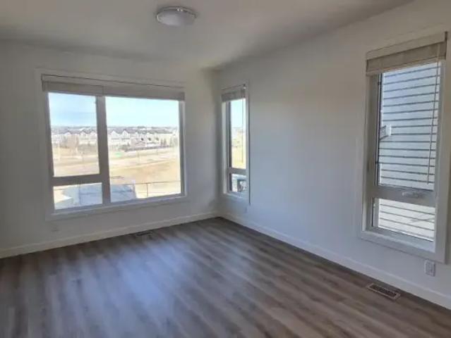 Townhouse for rent in Northwest, Alberta
