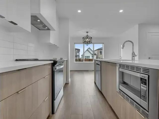 Townhouse for rent in Northwest, Alberta