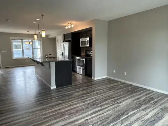 Townhouse for rent in Northwest, Alberta