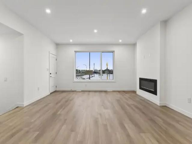 Townhouse for rent in Wedgewood, Alberta