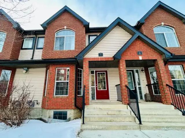 Townhouse for rent in Wedgewood, Alberta