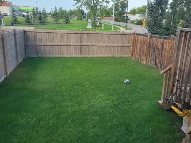 Townhouse for rent in Wedgewood, Alberta