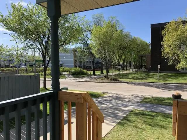Townhouse for rent in Wedgewood, Alberta