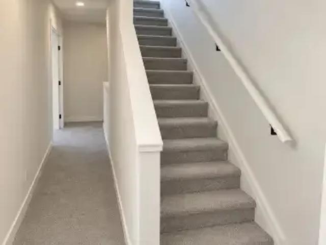 Townhouse for rent in Grovenor, Edmonton