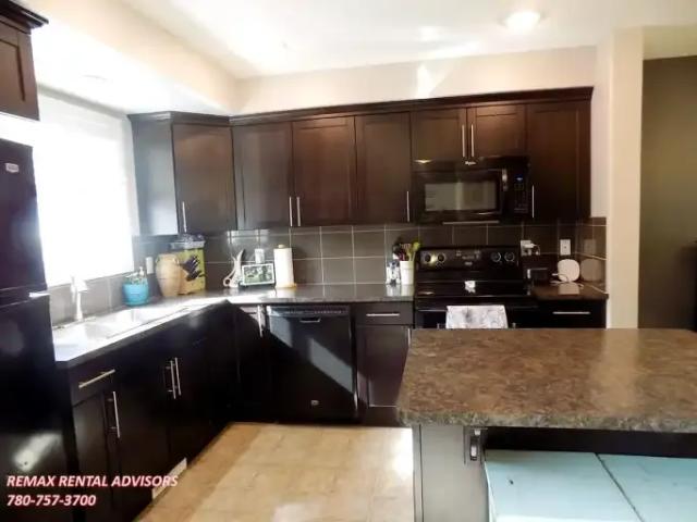 Townhouse for rent in Glenridding Heights, Edmonton