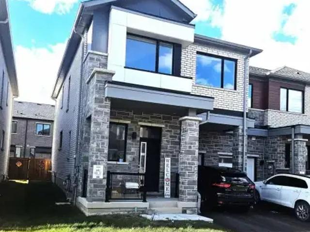 Townhouse for rent in Milton, Golden Horseshoe