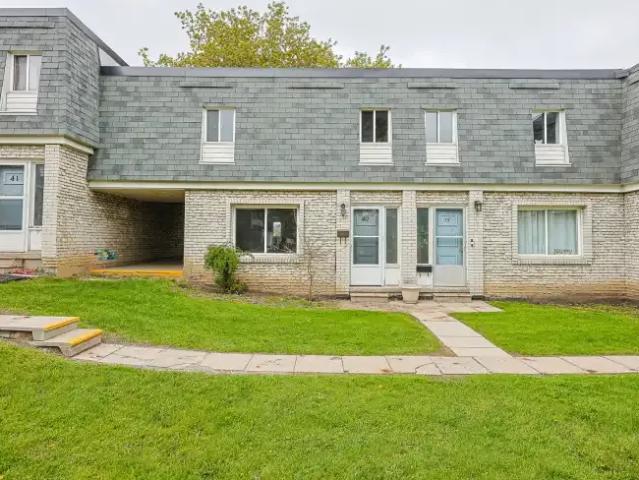 Townhouse for rent in Mississauga, Ontario