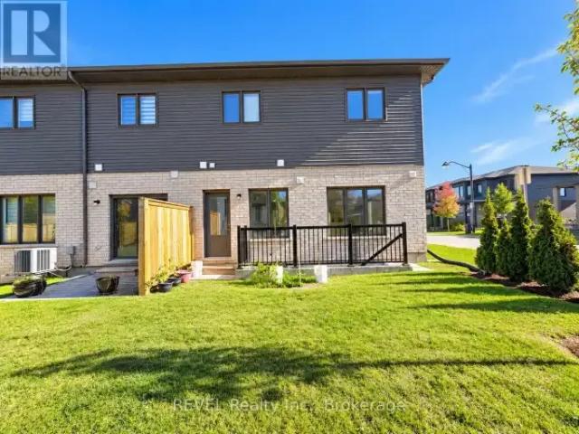 Townhouse for rent in Niagara Falls, Golden Horseshoe