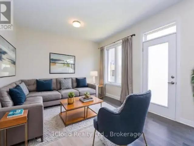 Townhouse for rent in Oakville, Ontario