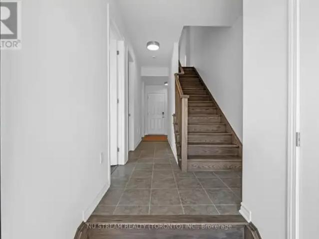 Townhouse for rent in Oakville, Ontario