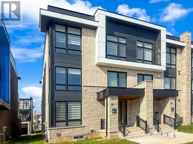 Townhouse for rent in Oakville, Ontario
