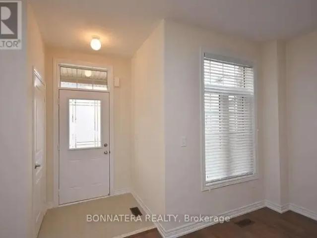Townhouse for rent in Oakville, Ontario