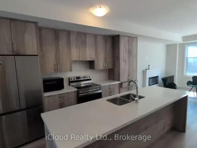 Townhouse for rent in Oakville, Ontario