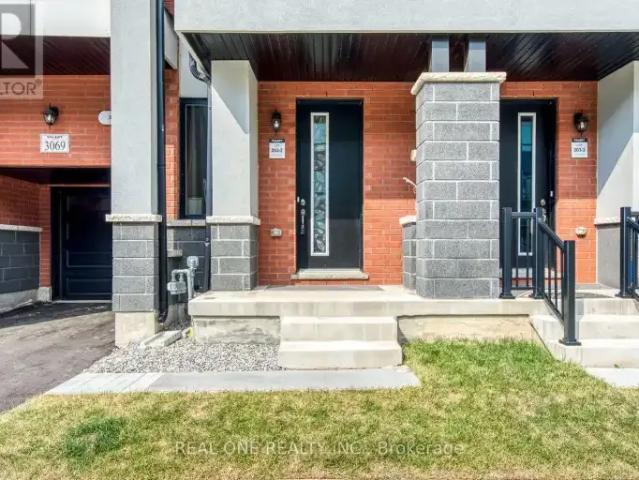 Townhouse for rent in Oakville, Ontario