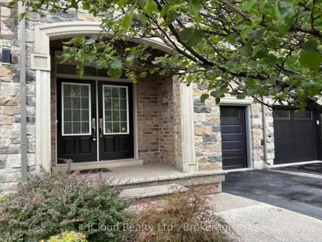 Townhouse for rent in Oakville, Ontario