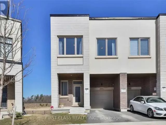 Townhouse for rent in Oakville, Ontario