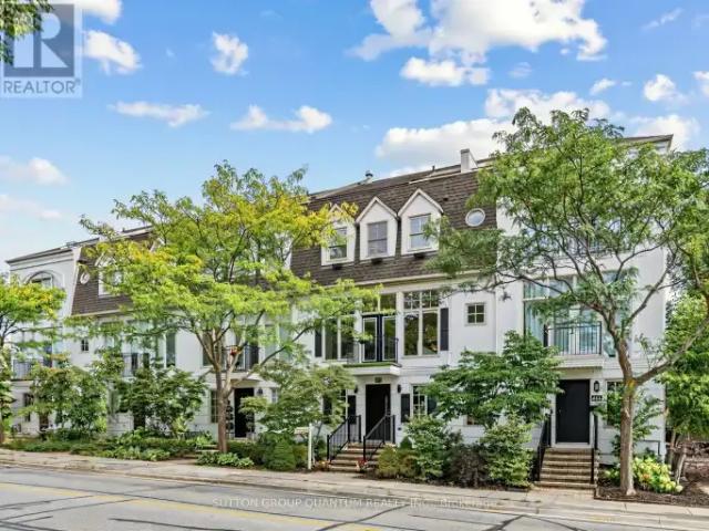 Townhouse for rent in Oakville, Golden Horseshoe