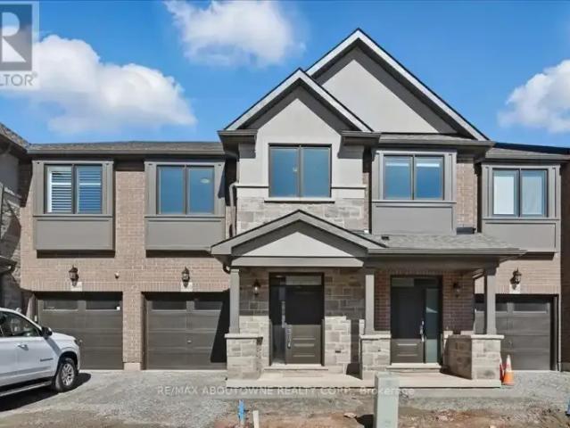 Townhouse for rent in Oakville, Ontario