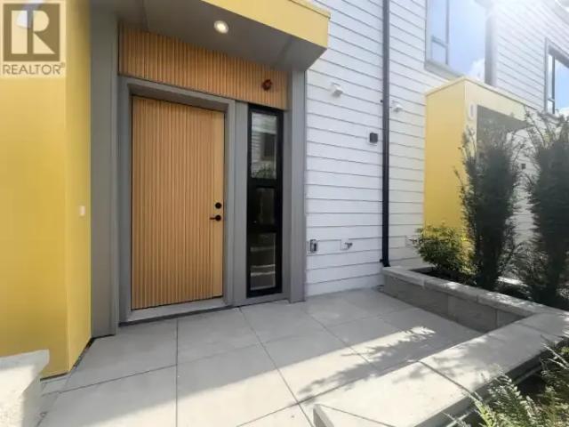 Townhouse for rent in City Centre, Richmond
