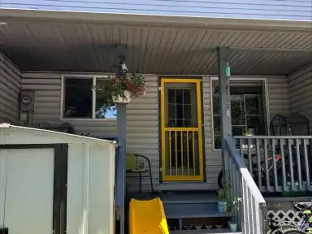 Townhouse for rent in Brentwood, Strathmore