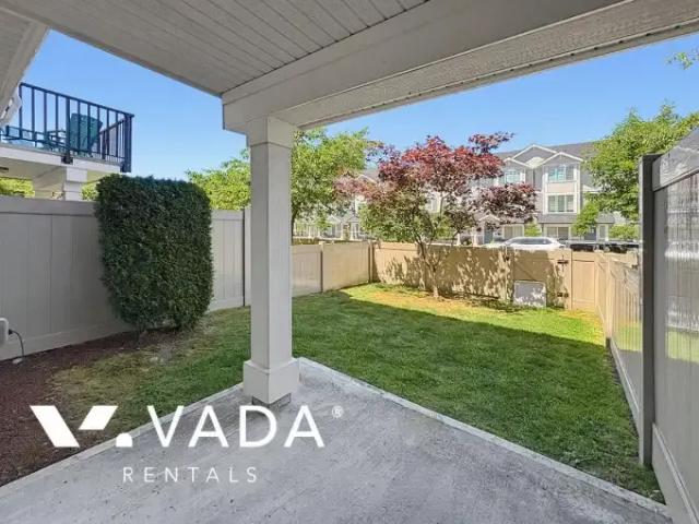 Townhouse for rent in Surrey, British Columbia